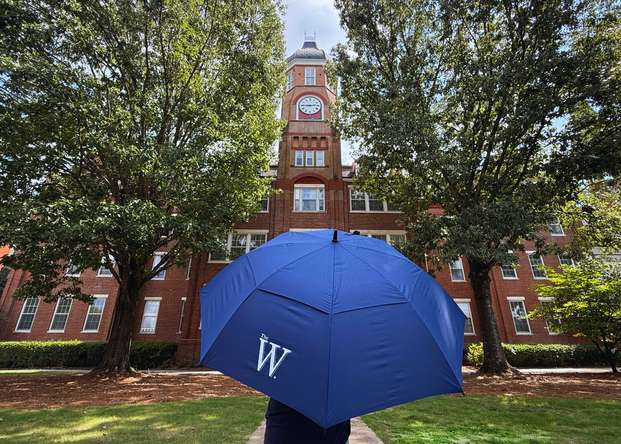 Faculty and Staff FY26 W Umbrella
